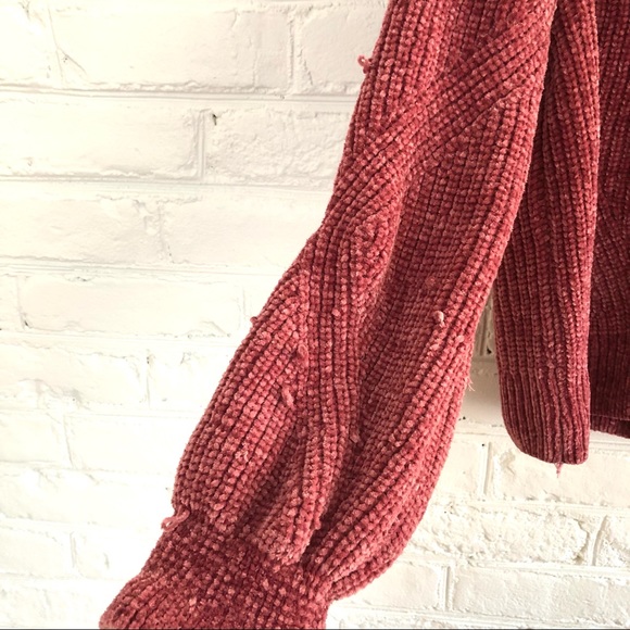 H & M Chenille Sweater Size Large - Fits like a Medium - Picture 2 of 4